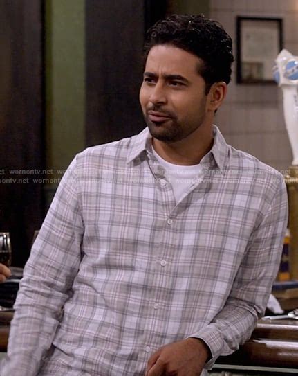 Wornontv Sids Grey Plaid Shirt On How I Met Your Father Suraj