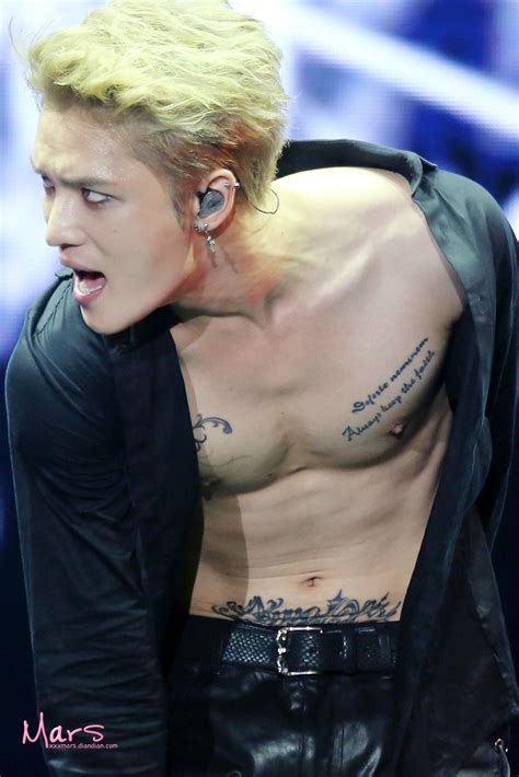 Pin en JAEJOONG cool sexiness, tattoo,smile,and bare..skinship