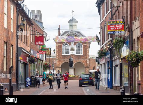 Tamworth Town Hall from Market Street, Tamworth, Staffordshire, England ...