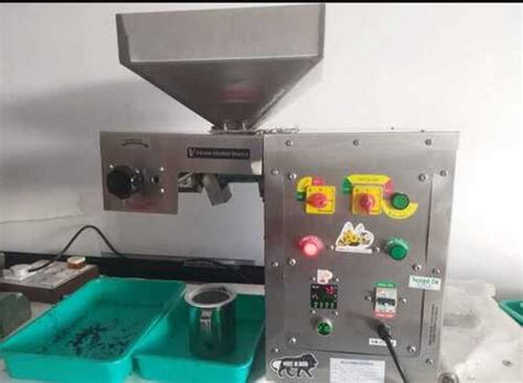 Mini Extraction Cold Press Oil Machine At Inr In Surat