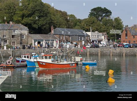 Padstow Harbour Fishing Boat Hi Res Stock Photography And Images Alamy