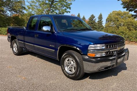 12k Mile 2001 Chevrolet Silverado Ls 1500 4x4 Extended Cab For Sale On Bat Auctions Sold For