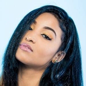 Shenseea - Biography, Family Life and Everything About | Wiki Celebrities