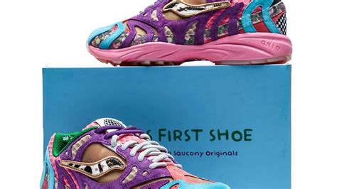 THE JAE TIPS X SAUCONY GRID AZURA 2000 REMEMBER WHO FRONTED Feet Kings