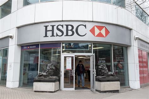 Ottawa Approves Rbcs 135 Billion Takeover Of Hsbc Canada The Globe