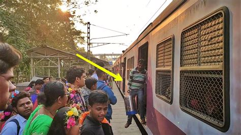 LIVE ACCIDENT A CARELESS MAN TRIES TO JUMP FROM A MOVING TRAIN