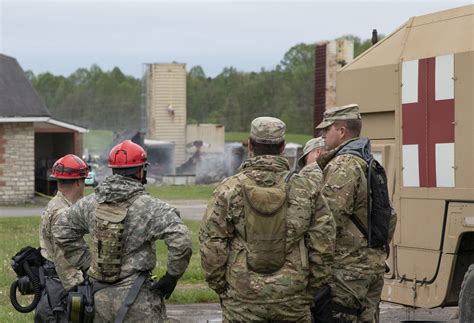 Community members join Army training to save lives > U.S. Army Reserve ...