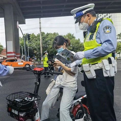 【百日行动】上海宝山警方多措并举，全力守护市民出行安全非机动车相关自行车