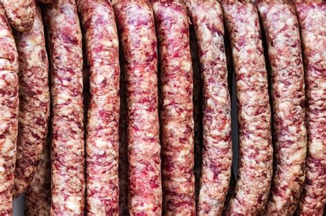 Cuisine Traditionnelle Saucisse Séchée Maison Dans Une Boucherie