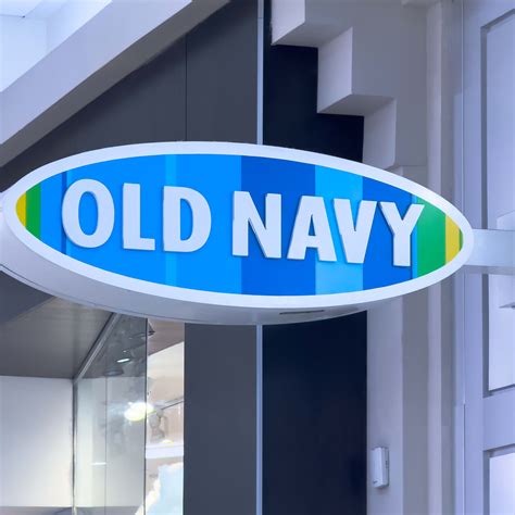 Charles Barkley Net Worth (2025): From Basketball, TNT, More - Parade