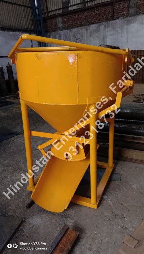 Pneumatic Tower Crane Cone Type Concrete Bucket Weight 200 Kg At Rs