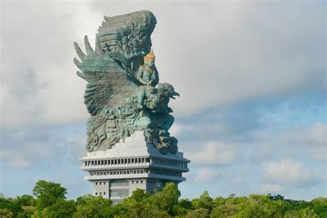 Garuda Wisnu Kencana Statue Eine Der Gr Ten Statuen Der Welt