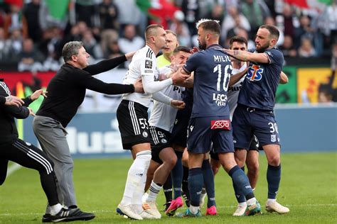 Hit Ekstraklasy na remis Legia i Lech podzieliły się punktami Cztery