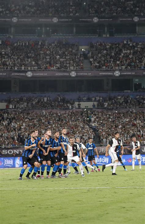 Juve Inter Subito Polemica Ecco Perch Il Gol Di Ronaldo Poteva