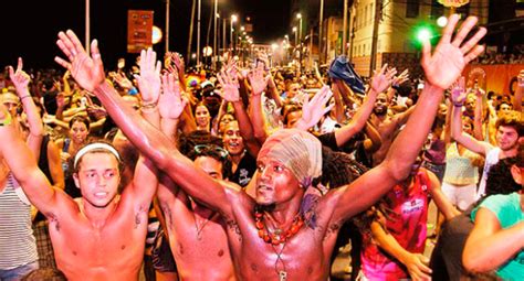 Chiclete Sem Corda Abre Hoje A Folia Foli Es D O Dicas Para Ir Atr S