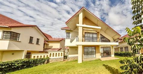 For Sale Luxurious 4 Bedroom All En Suite With Dsq In A Gated