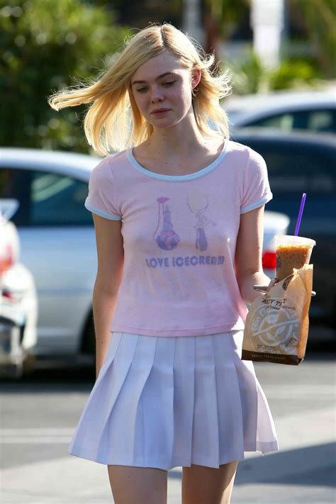 Elle Fanning Braless Photos The Fappening Leaked Photos 2015 2021