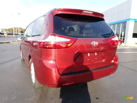 2017 Salsa Red Pearl Toyota Sienna Xle Awd 142950468 Photo 5