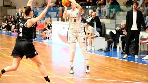 Basket A1 Donne E Work Sconfitta A Testa Alta Contro La Corazzata Reyer