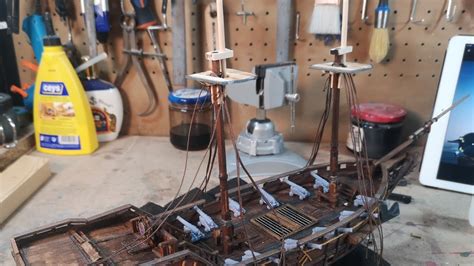 El Jackdaw De Assassin S Creed Iv Construyendo Barcos De Madera En