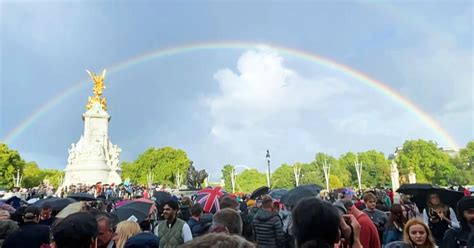 Double Rainbow Seen Over Buckingham Palace Before Queen Elizabeths