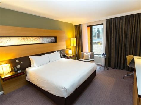 Best Price on Hilton London Tower Bridge Hotel in London + Reviews