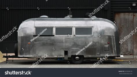 1437 Vintage Metal Caravan Images Stock Photos 3d Objects And Vectors