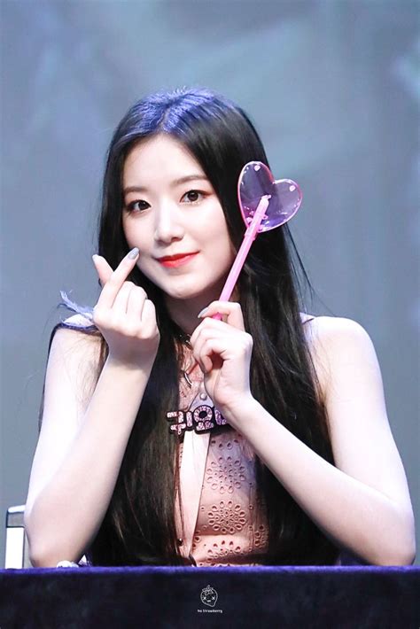 G Idle Shuhua 연예인 아이돌 여자들