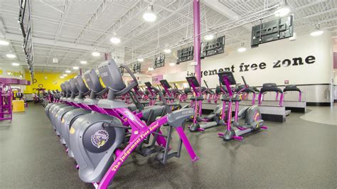 Gym In Raleigh Forestville Commons Nc 3121 Leland Dr Planet Fitness