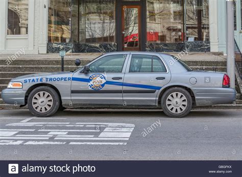 Kentucky State Trooper police car Stock Photo - Alamy