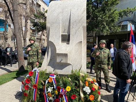 Položeni venci na spomen česmi stradalima u NATO agresiji na SR