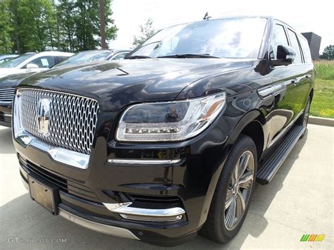 2018 Lincoln Navigator Select L 4x4 Exterior Photos