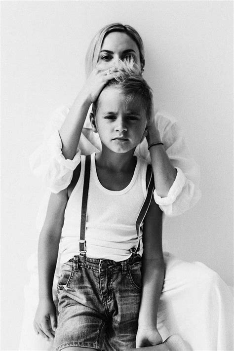 Pinterest | Семейные портреты, Фотосессия, Фото матери с сыном