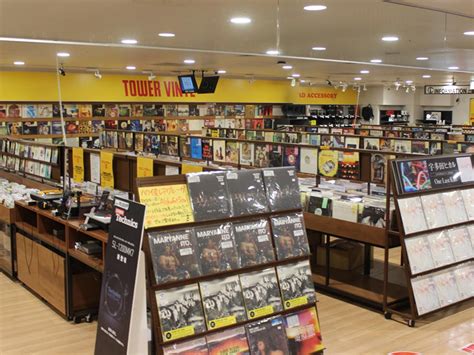 約7万枚のレコードを扱う売り場＝タワレコ渋谷店にアナログレコード専門店「タワーヴァイナル」 シブヤ経済新聞