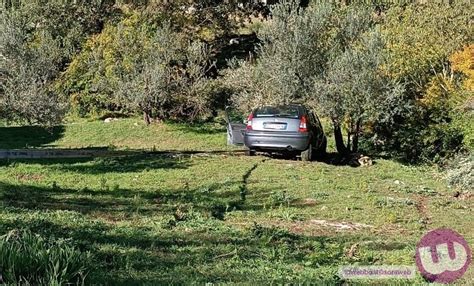 Iowebbo Arpino Con L Auto Nella Scarpata Mentre Va Al Funerale