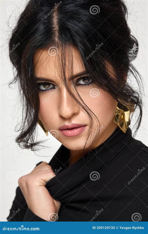 Portrait Of Gorgeous Beautiful Curly Brunette Woman Stock Image Image