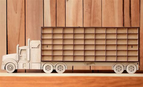 Hot Wheels modeliukų garažas Vilkikas Tuopa