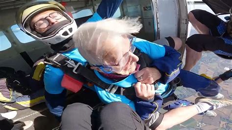 Watch As 102 Year Old Daredevil Becomes Britains Oldest Skydiver