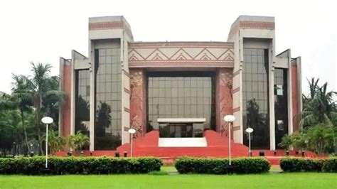 Iim Calcutta Executive Training Develops Law Skills Check More Details