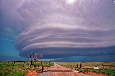 Supercell Thunderstorm 5 By Roger Hill