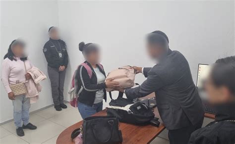 Estudiante defiende sus libros durante asalto en Edomex arrestan al ladrón