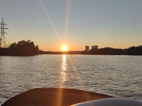 Экскурсия: По Москве-реке на моторной лодке! - цена 8000 ₽,Нет отзывов
