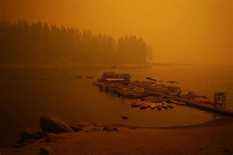 Photos Orange Skies ‘snowing Ash From Bay Area Fire Smoke Los