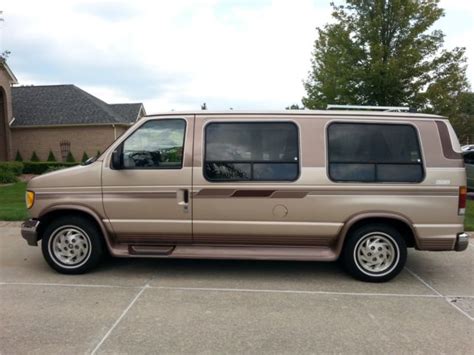 1993 Ford Econoline Conversion Van W 67k 5L EFI V 8 Engine Classic