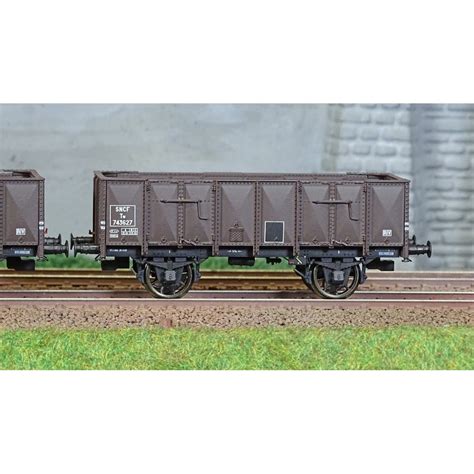 Set de 2 wagons Tombereau OCEM 19 brun tôlés avec et sans guérite