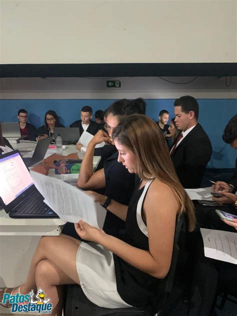 Alunos do 2º período do Curso de Direito da FPM realizam audiência