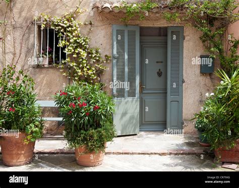 Traditional Provencal Homes At French Riviera Stock Photo Alamy