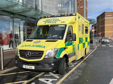 Hse Nas Mercedes Sprinter Ambulance Paramedic Unit Flickr