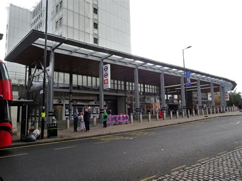 Ealing Broadway Railway And Underground Nigel Thompson Geograph