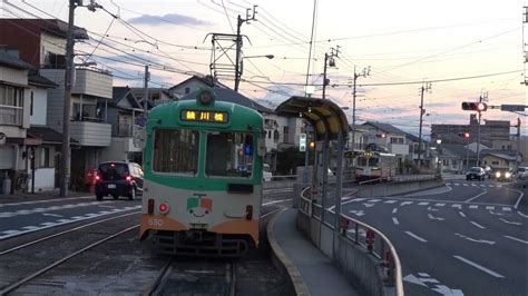 とさでん 路面電車 通勤 待合室の電車到着合図 朝倉（大学前）電停 20221220 Youtube